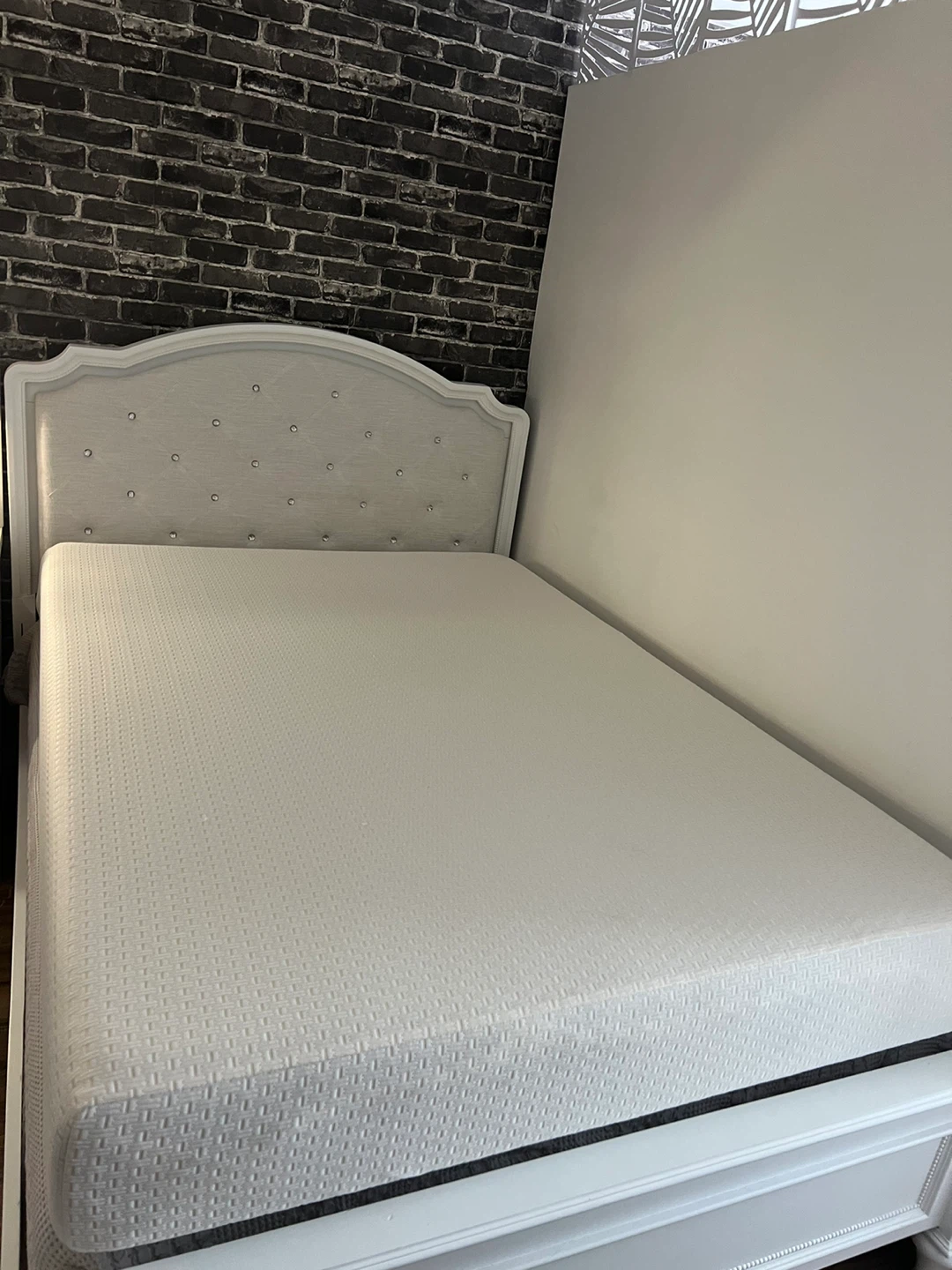 White full Mattress