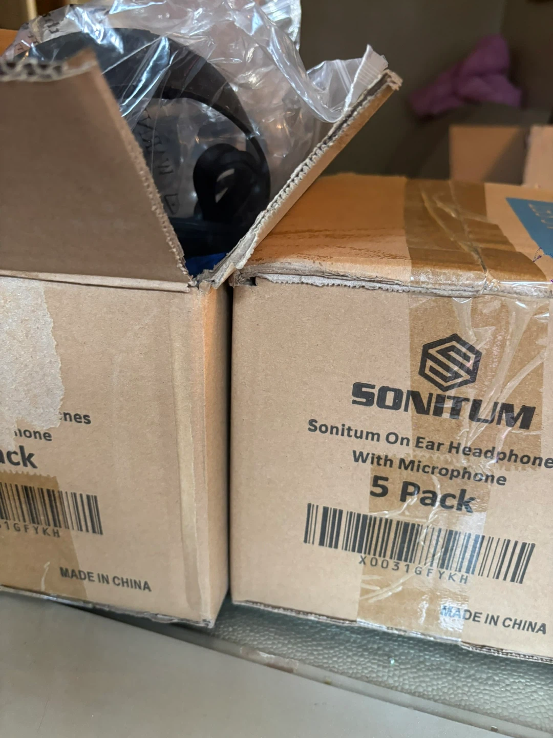 SONITUM On-Ear Headphones with Microphone - 5 Pack