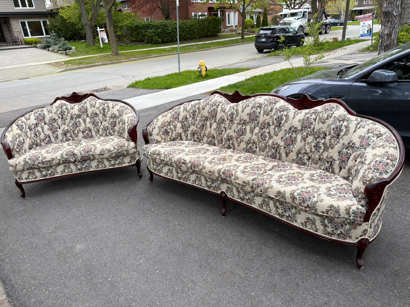 Vintage Floral Sofa and Loveseat Set