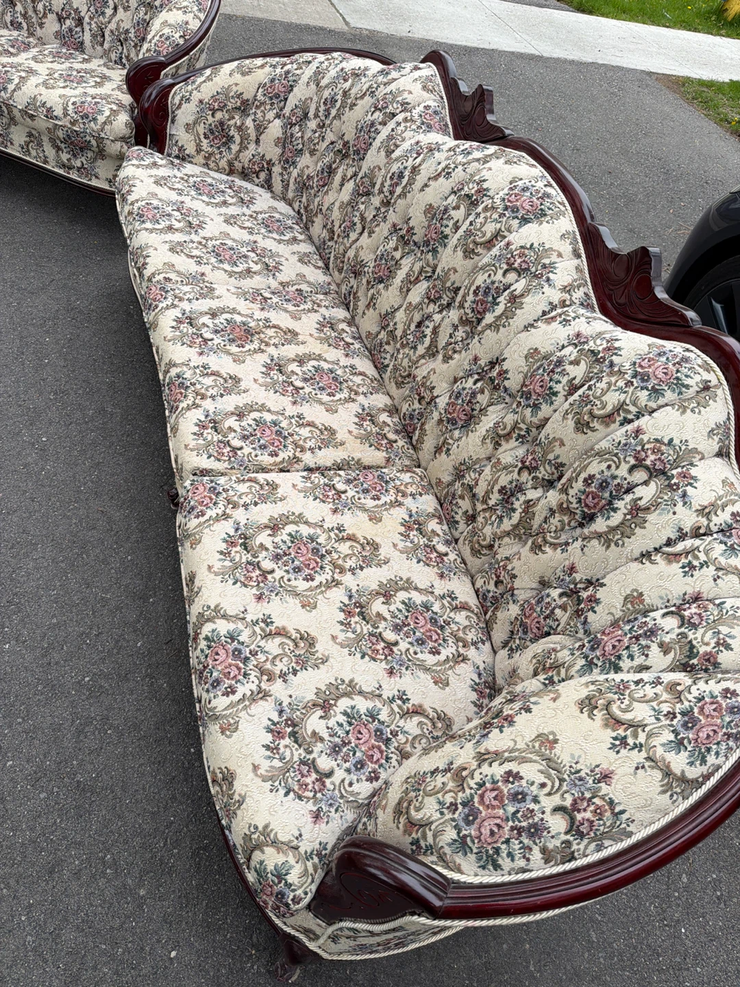 Vintage Floral Sofa and Loveseat Set - photo 2