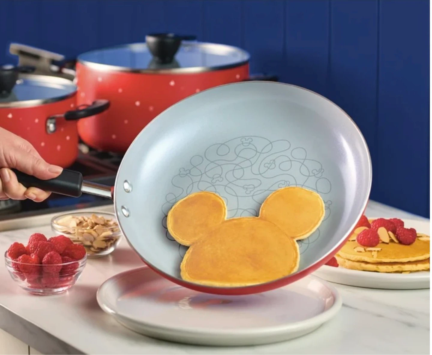 Farberware Disney Mickey Mouse 7-Piece Ceramic Cookware Set - photo 4