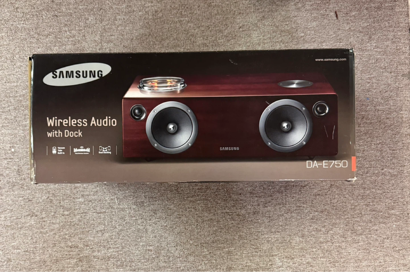 Samsung Wireless Audio with Dock DA-E750 - photo 2