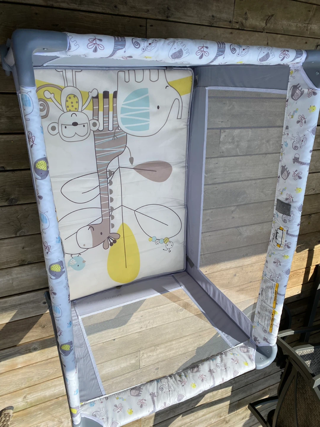 Baby Playpen / Pack n Play with Mat
