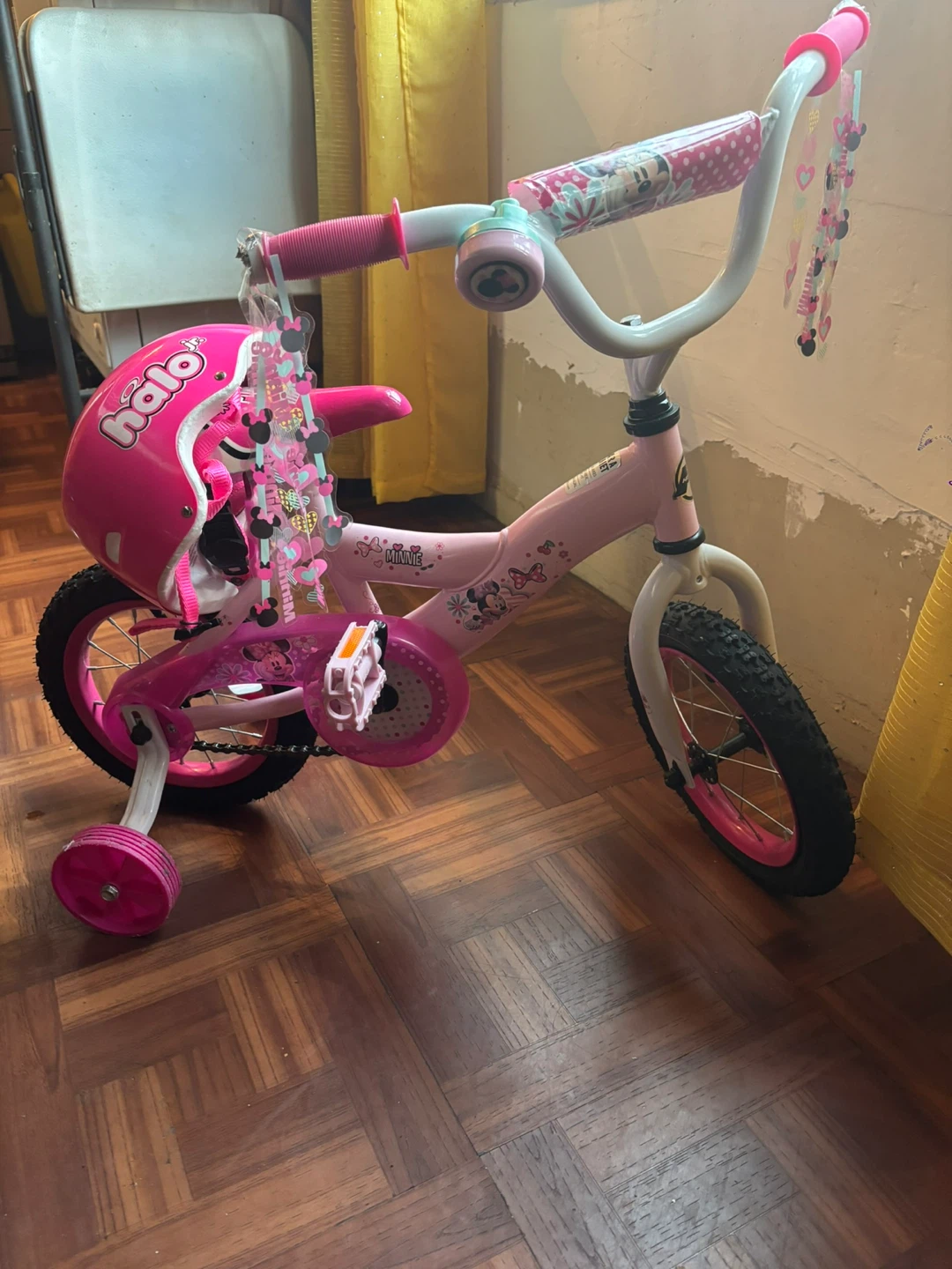 Pink Minnie Mouse Kids Bike with Helmet
