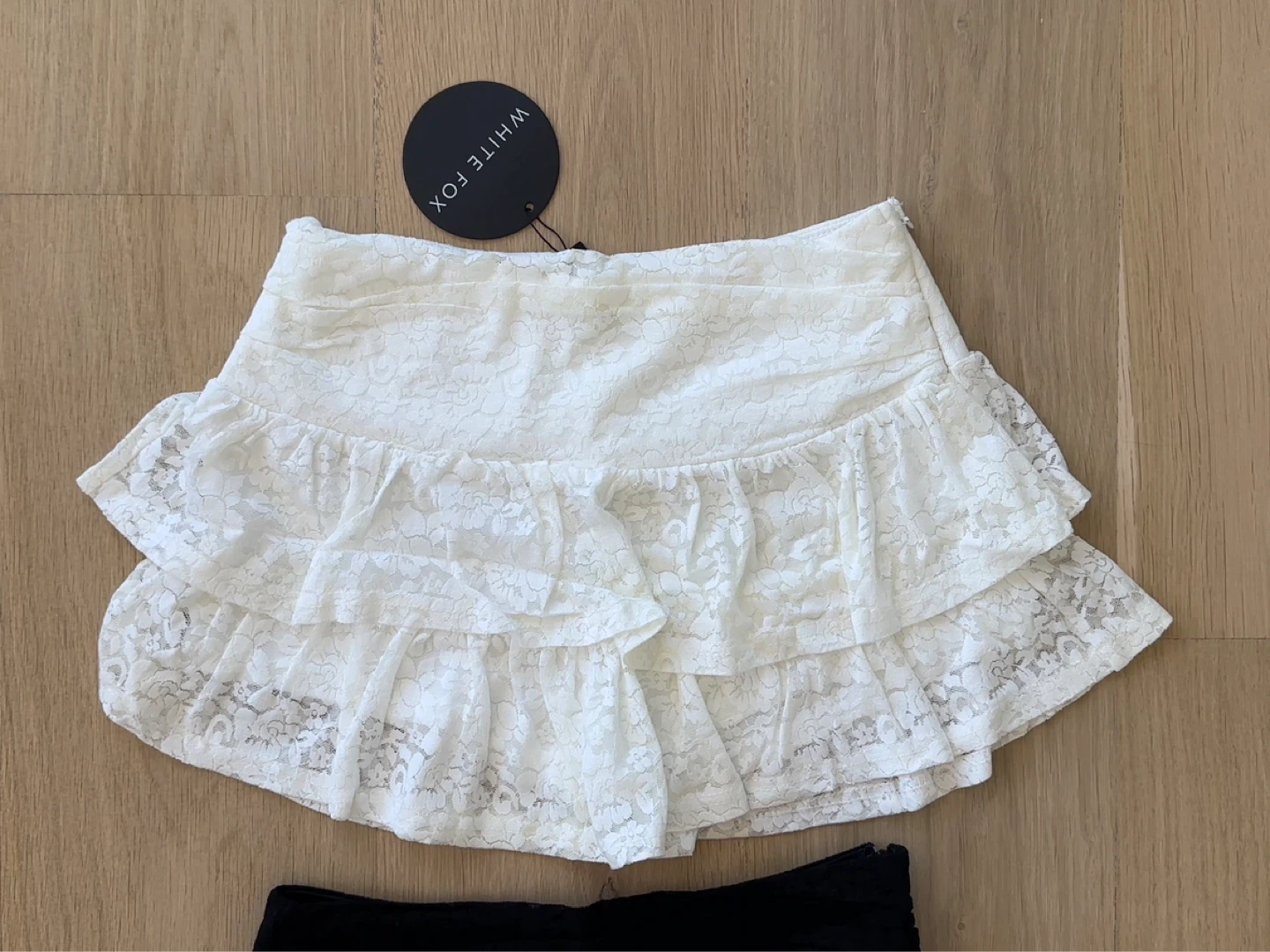 White Fox Lace Mini Skorts - photo 4