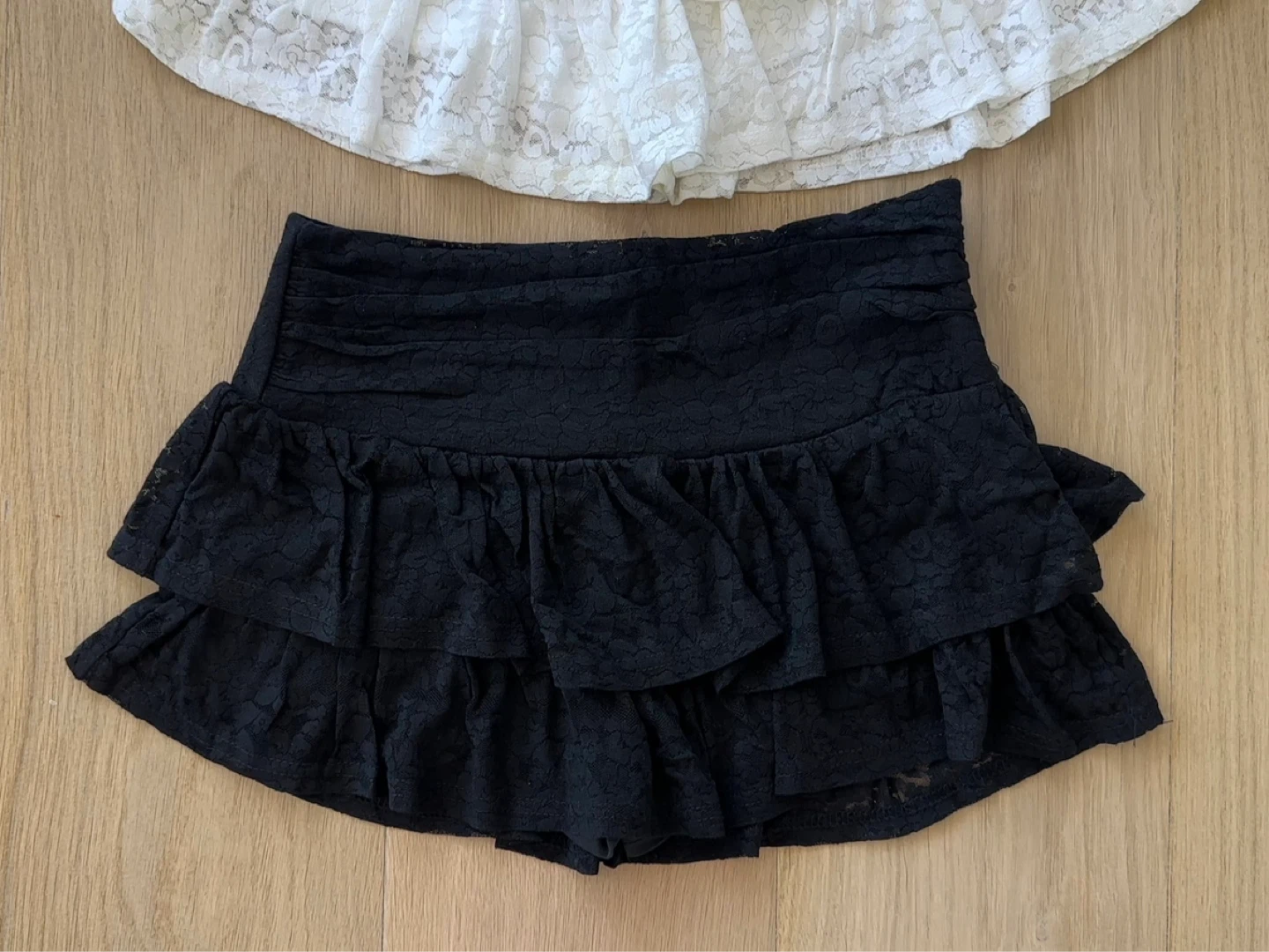 White Fox Lace Mini Skorts - photo 5