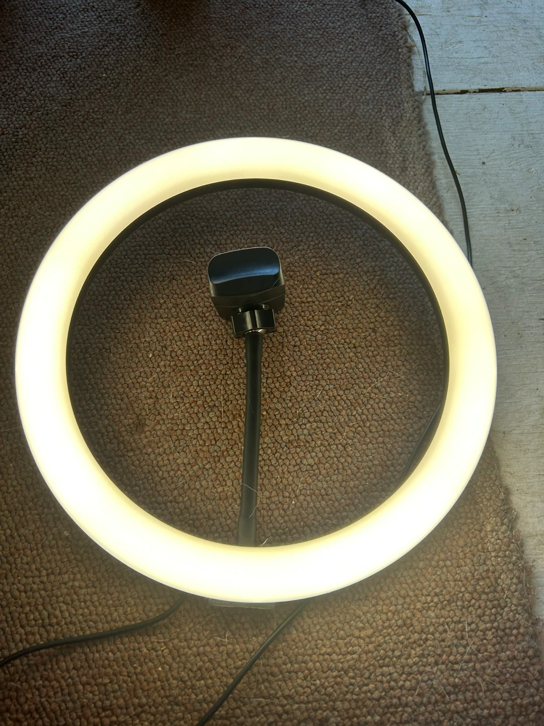Ring Light with Phone Holder - photo 3