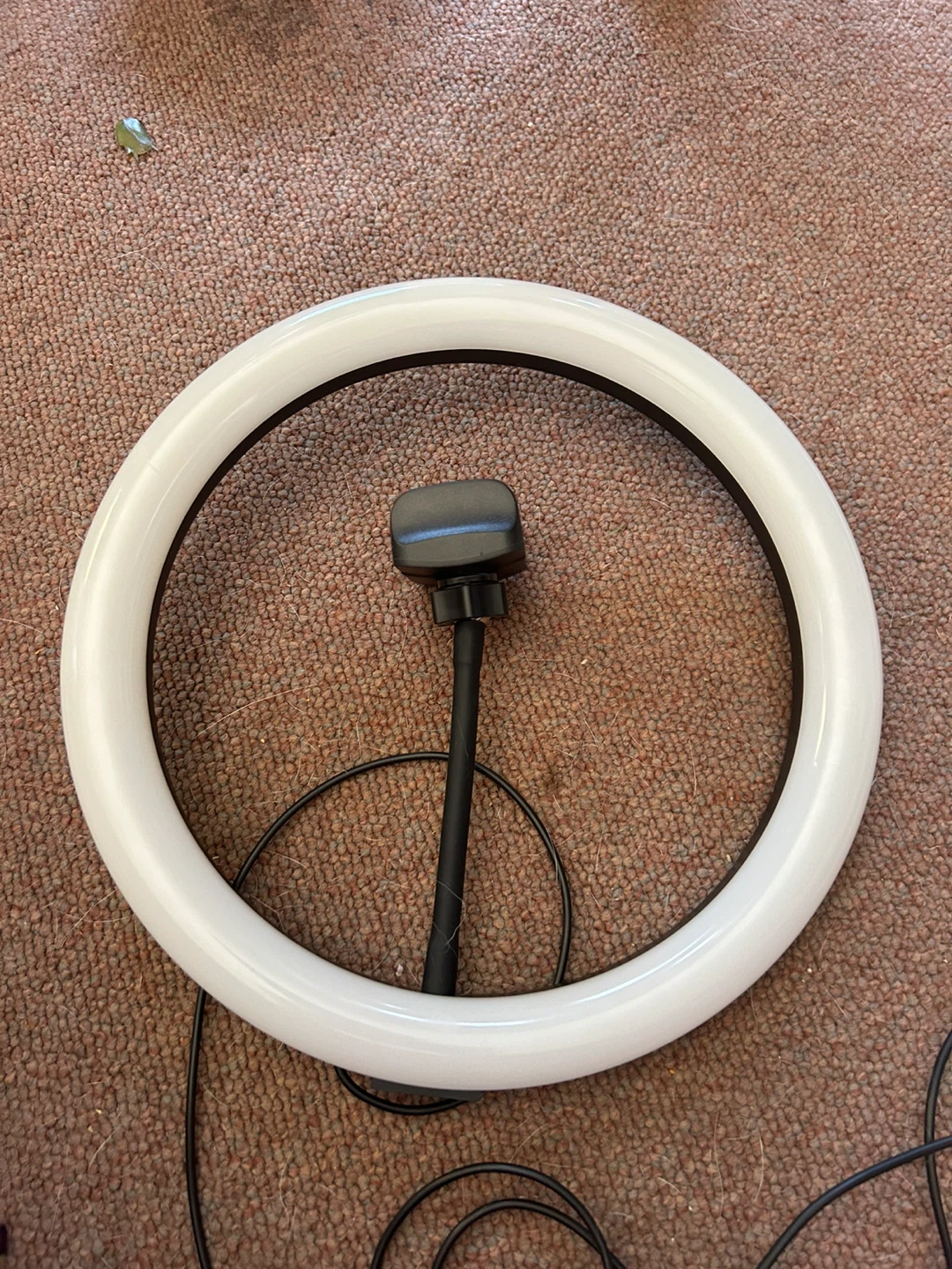 Ring Light with Phone Holder - photo 2