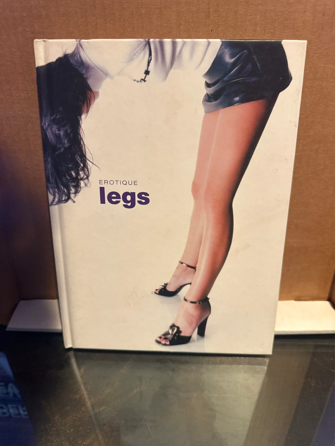 Erotique Legs Book