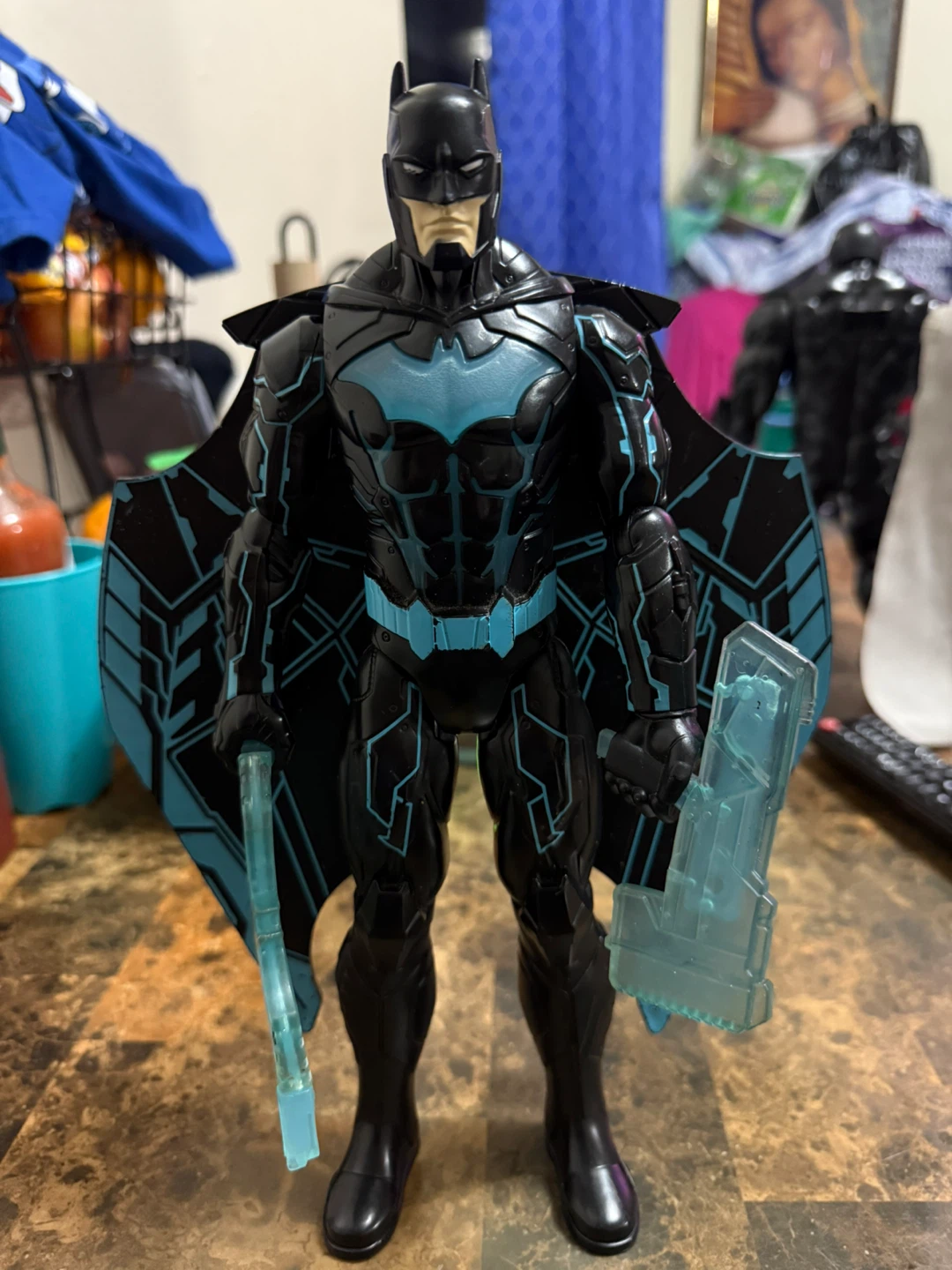 Batman Action Figure with Wings and Weapons - photo 4