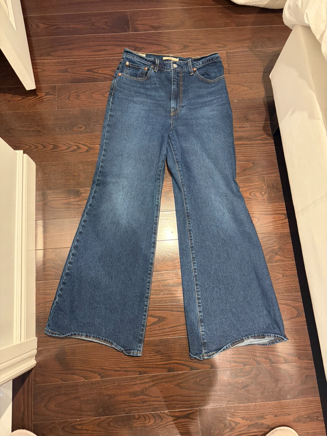 Levi's Women's Wide Leg Jeans
