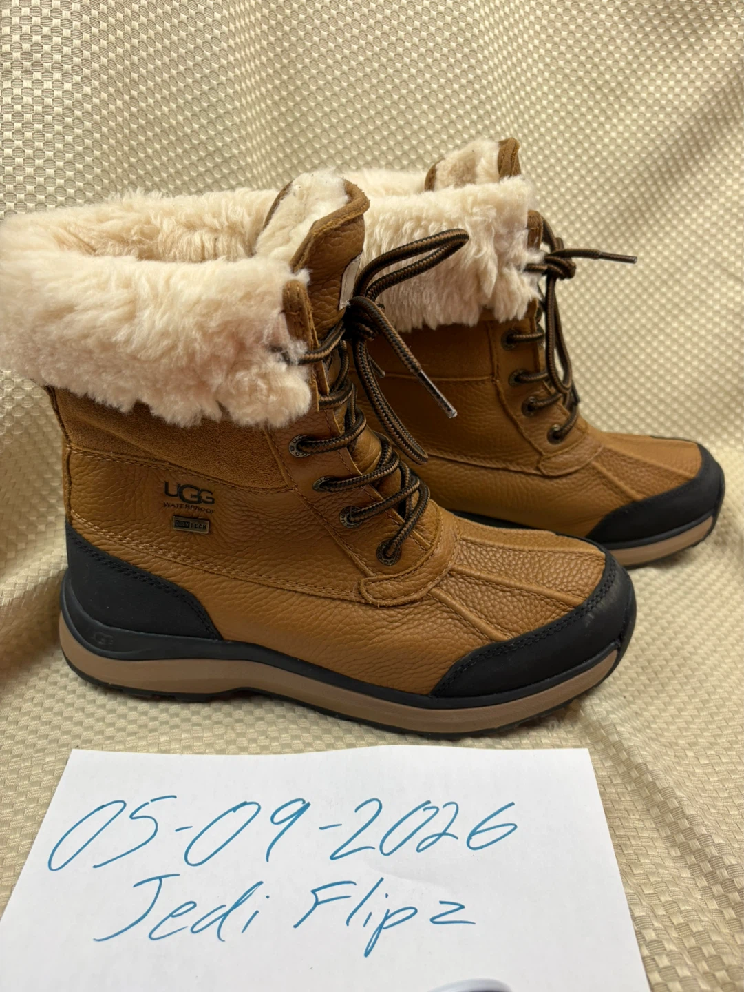 UGG Adirondack III Chestnut Waterproof Boots US 7.5 Uk 5.5 W