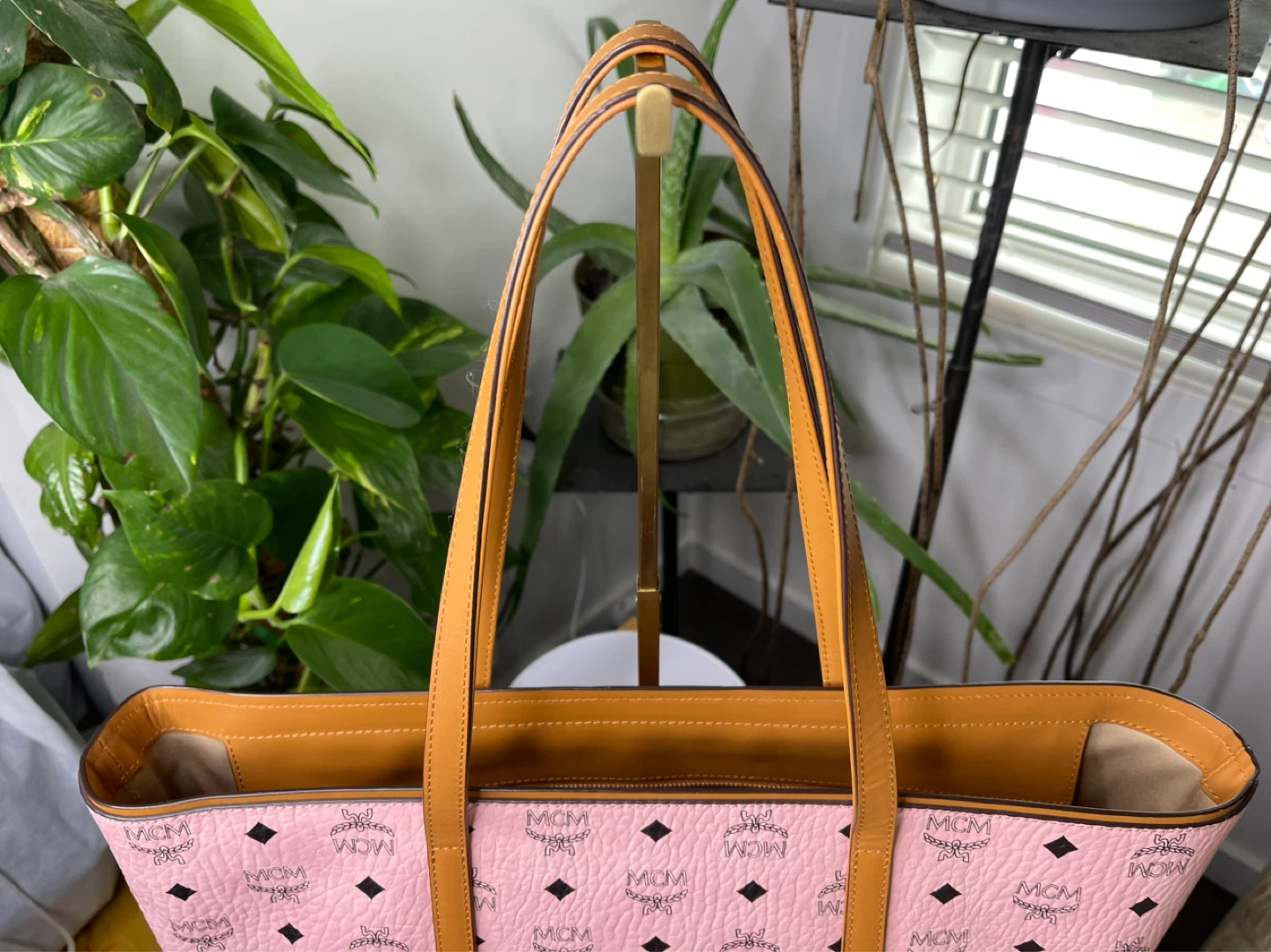 MCM Pink Monogram Tote Bag - photo 3