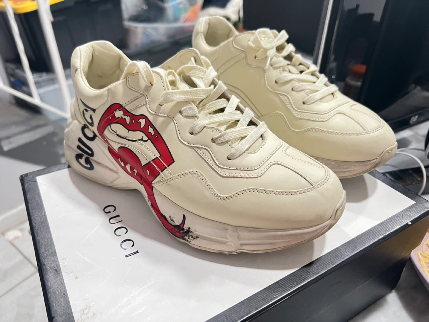 Gucci Ace Sneakers with Lips Motif