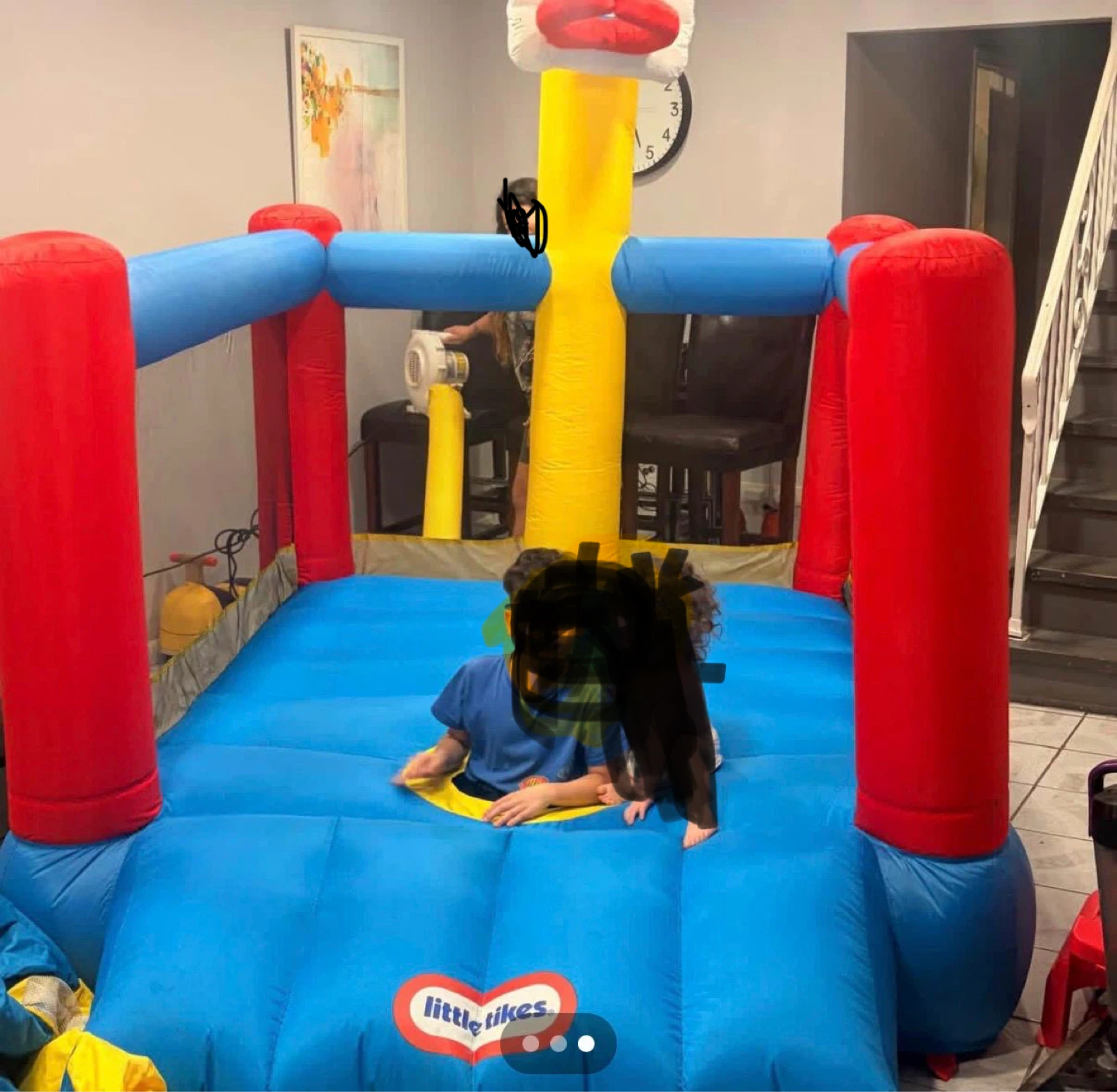 Little Tikes Inflatable Bounce House - photo 2