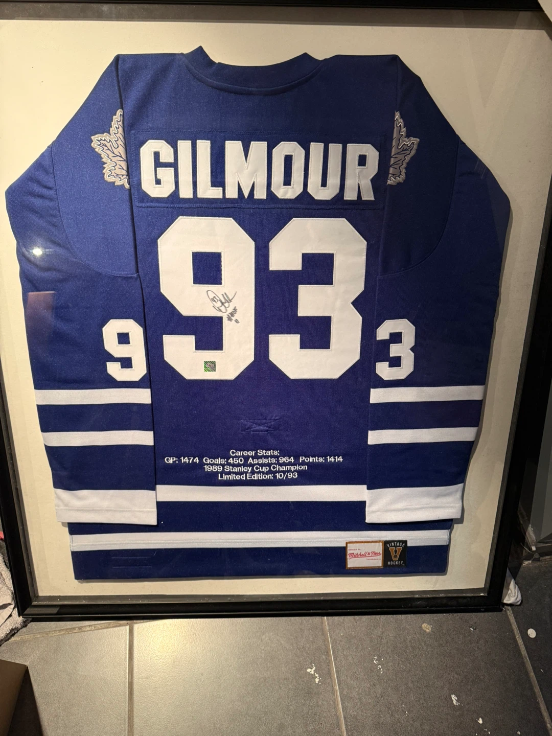 Doug Gilmour 93 Autographed Toronto Maple Leafs Hockey Jersey