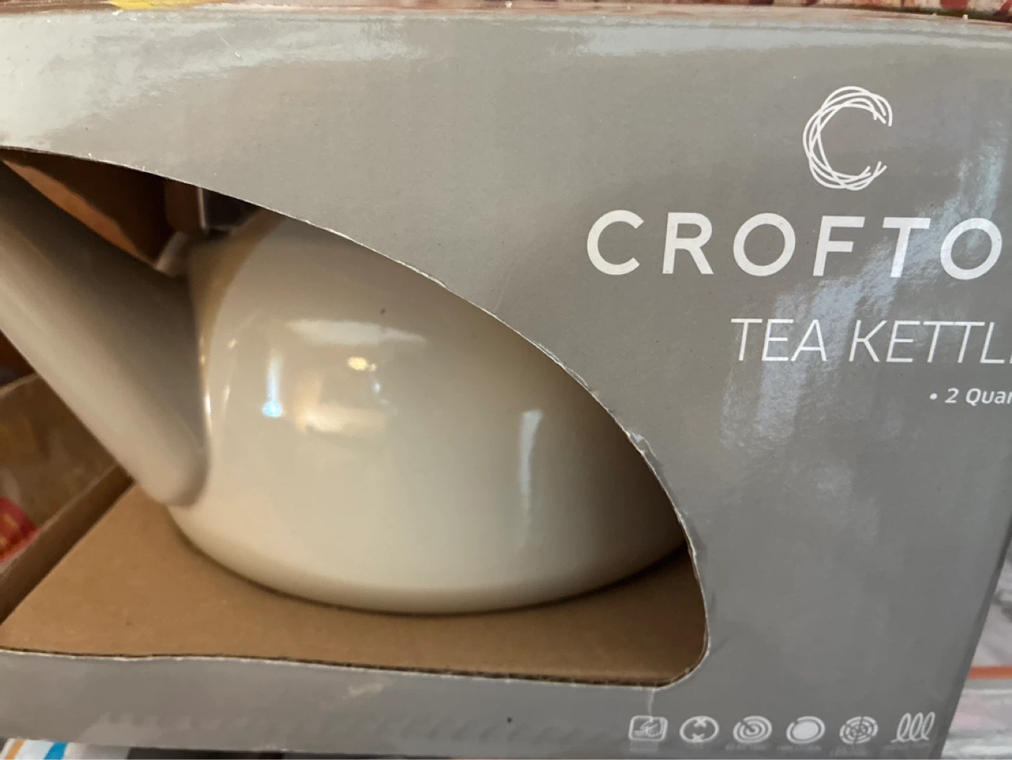 Crofton Tea Kettle - 2 Quart