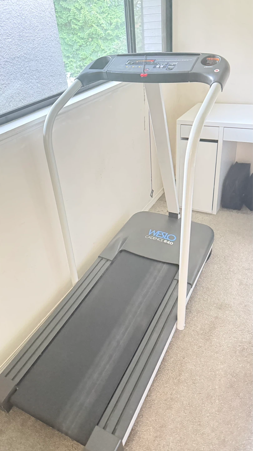 Weslo Cadence R40 Treadmill