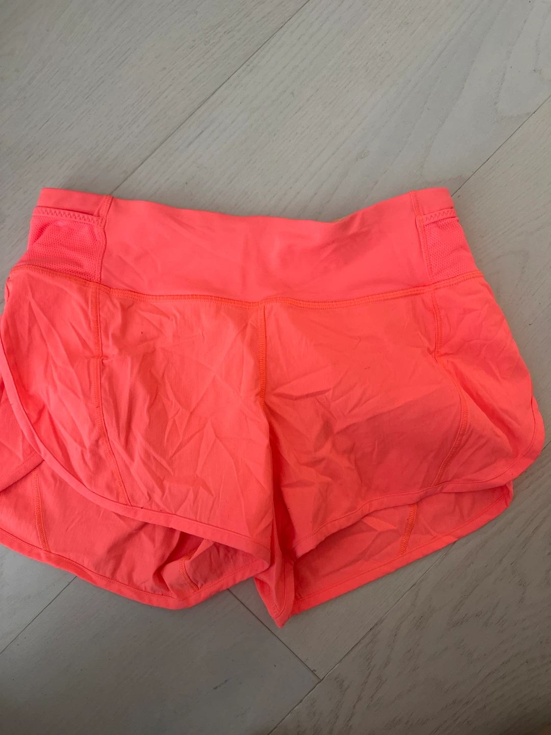 Lululemon Running Shorts Size 4 Coral Orange