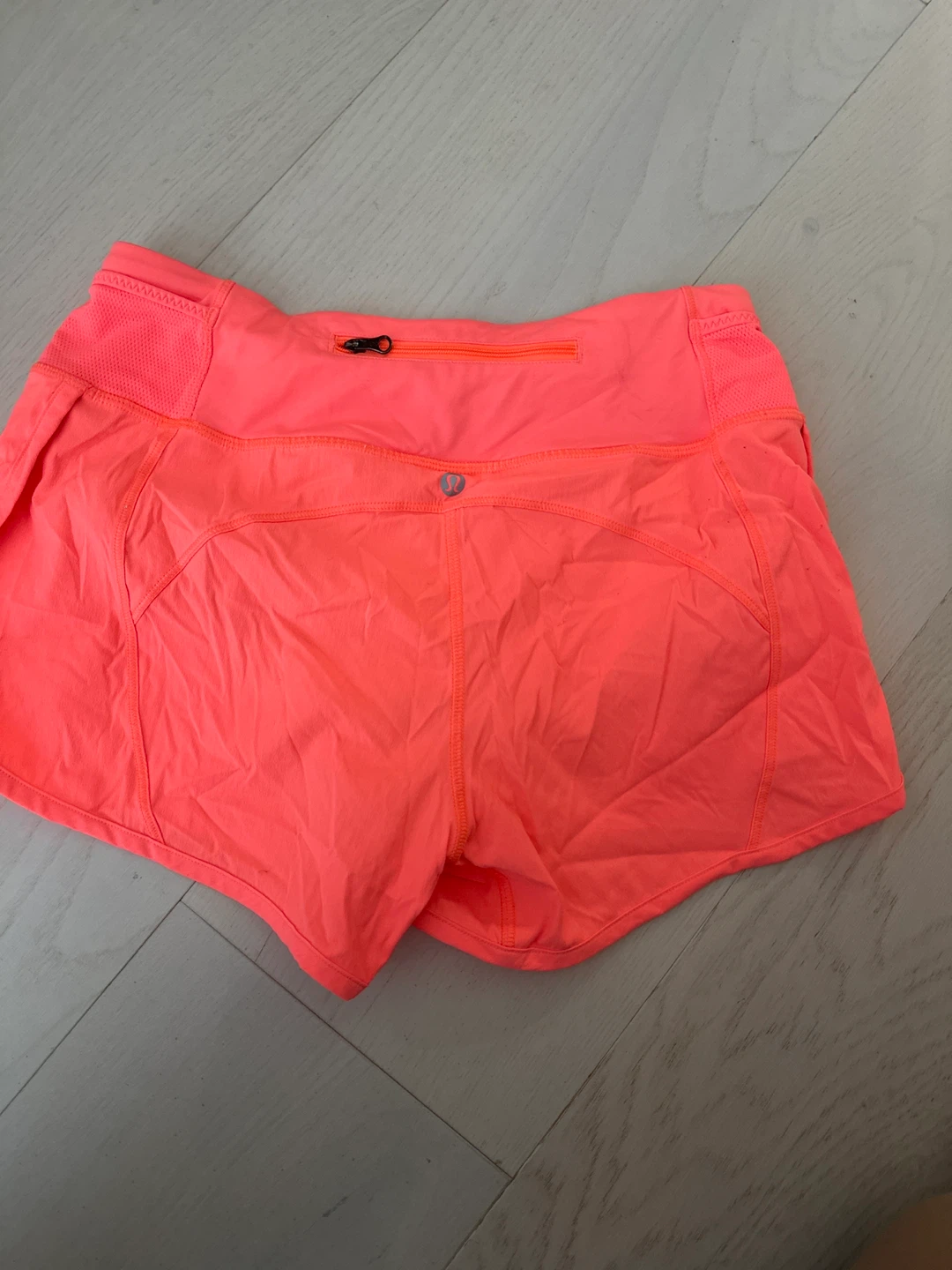Lululemon Running Shorts Size 4 Coral Orange - photo 2