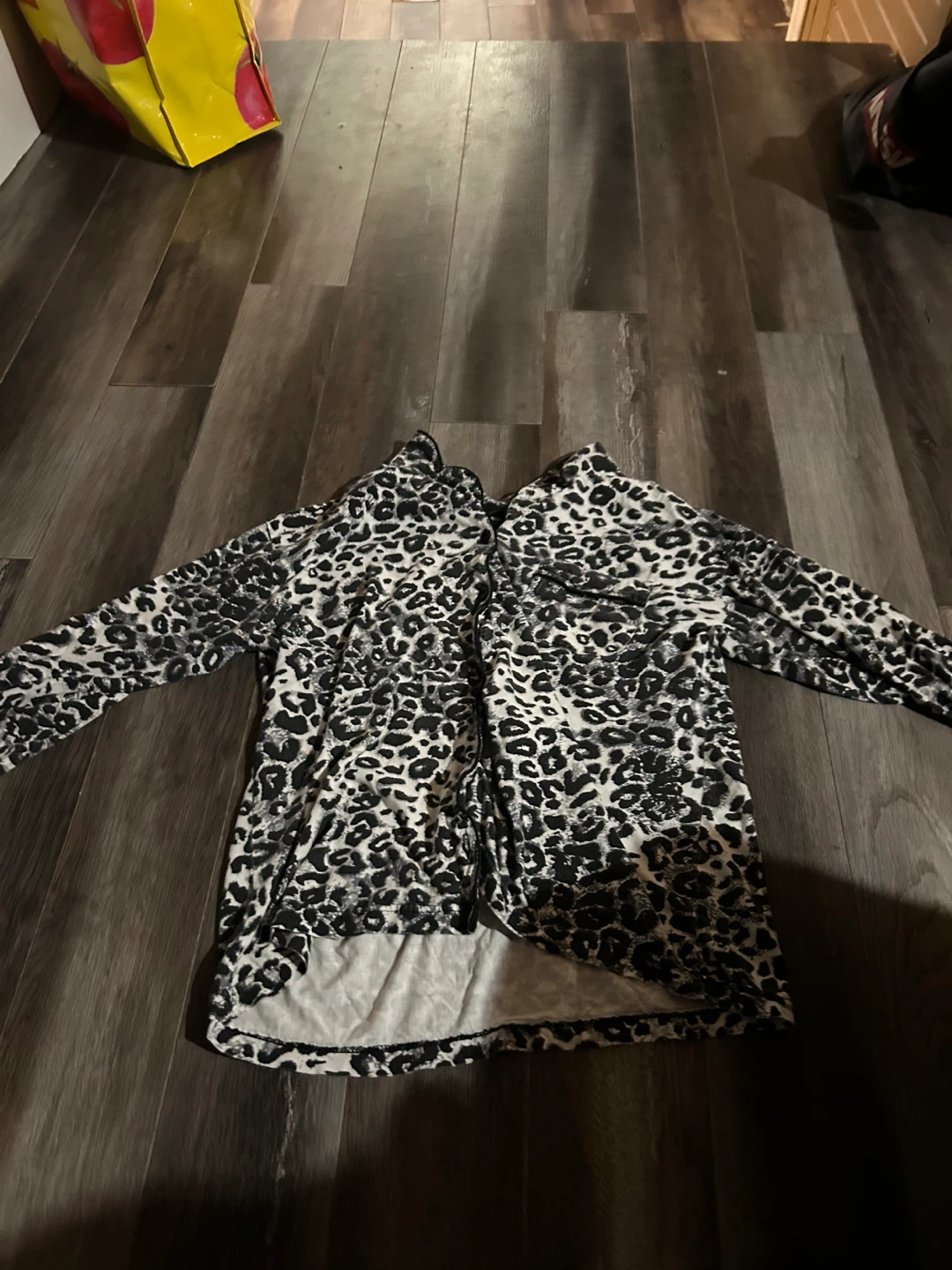 pyjamas à imprimé léopard pour femme