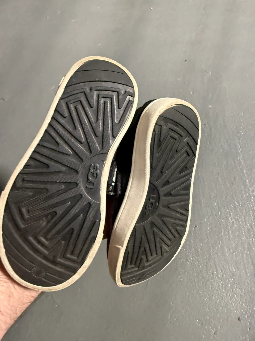 UGG Black Mary Jane Sneakers Size 10 Toddler - photo 2