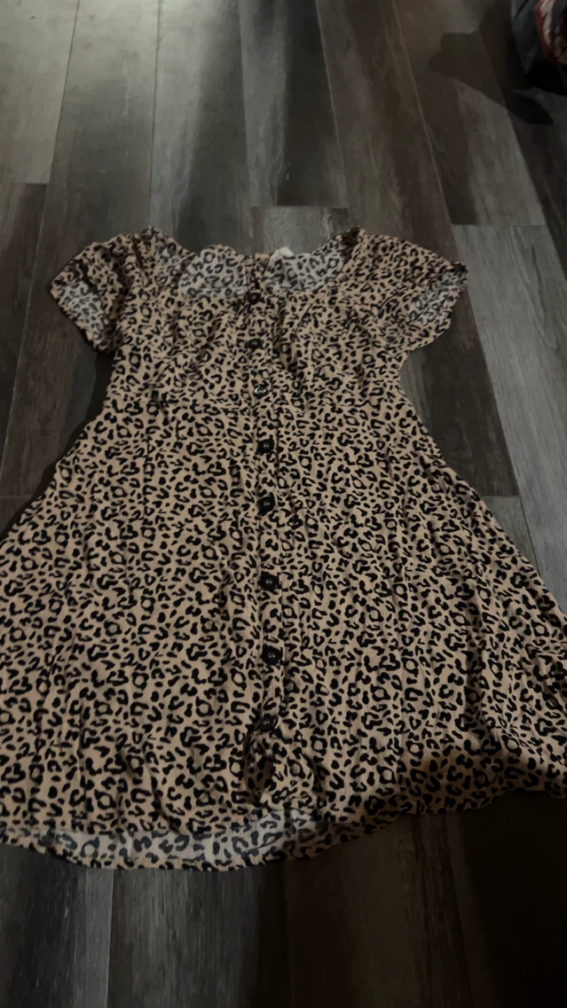 Robe à motif léopard