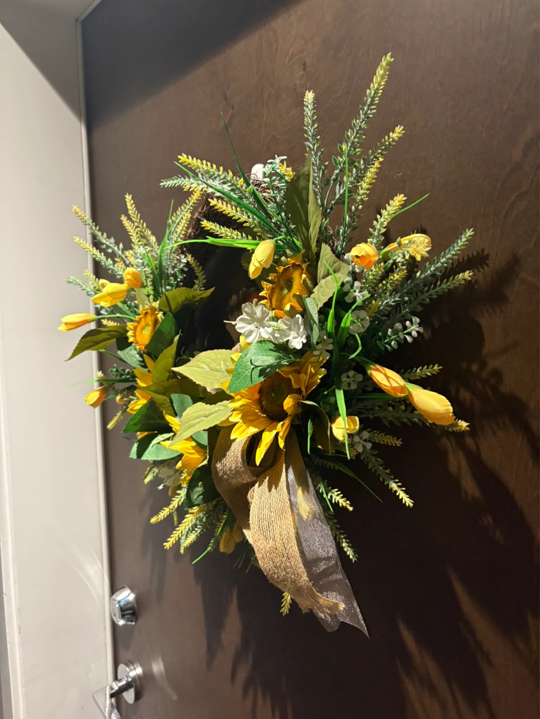 Sunflower and Tulip Wreath with Burlap Bow - photo 2