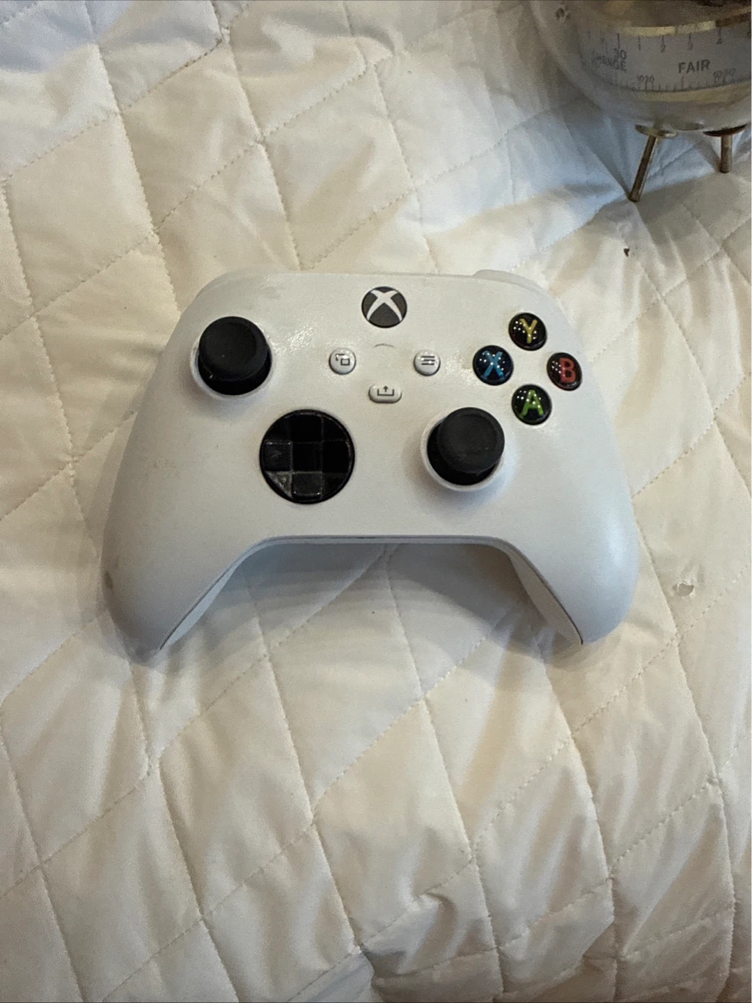 White Xbox Wireless Controller