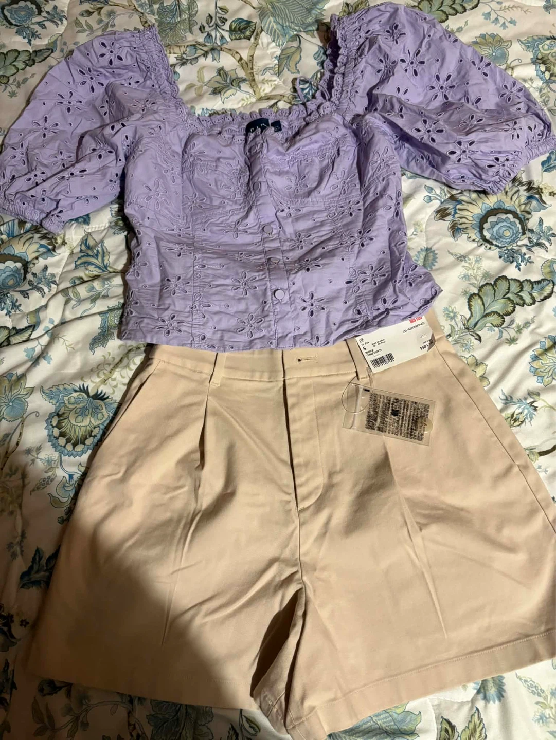 Uniqlo Women's Chino Shorts - Beige, Size S