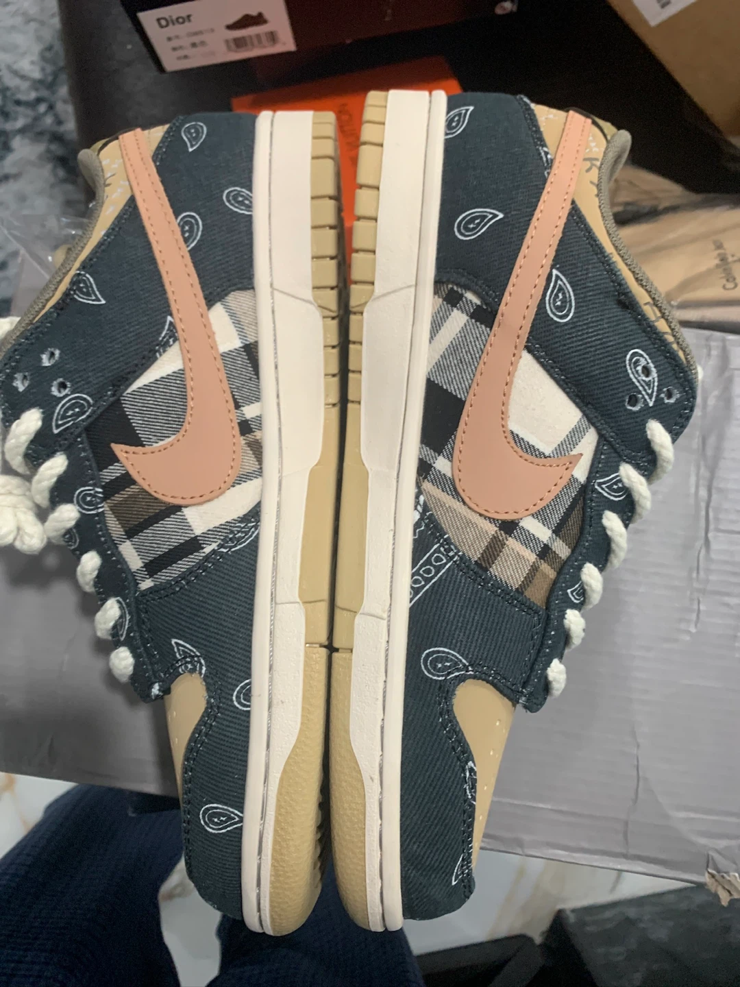 Nike Dunk Low Travis Scott Cactus Jack - photo 3