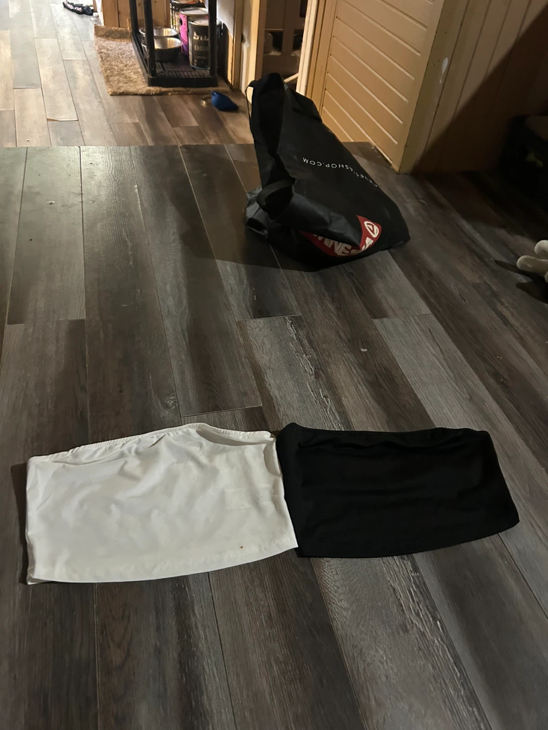Ensemble de 2 hauts bandeau (blanc et noir)