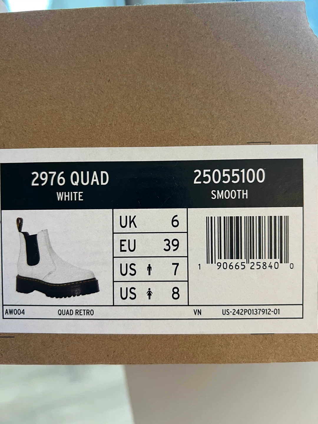 BRAND NEW Dr. Martens 2976 Quad Chelsea Boots White Smooth - photo 4