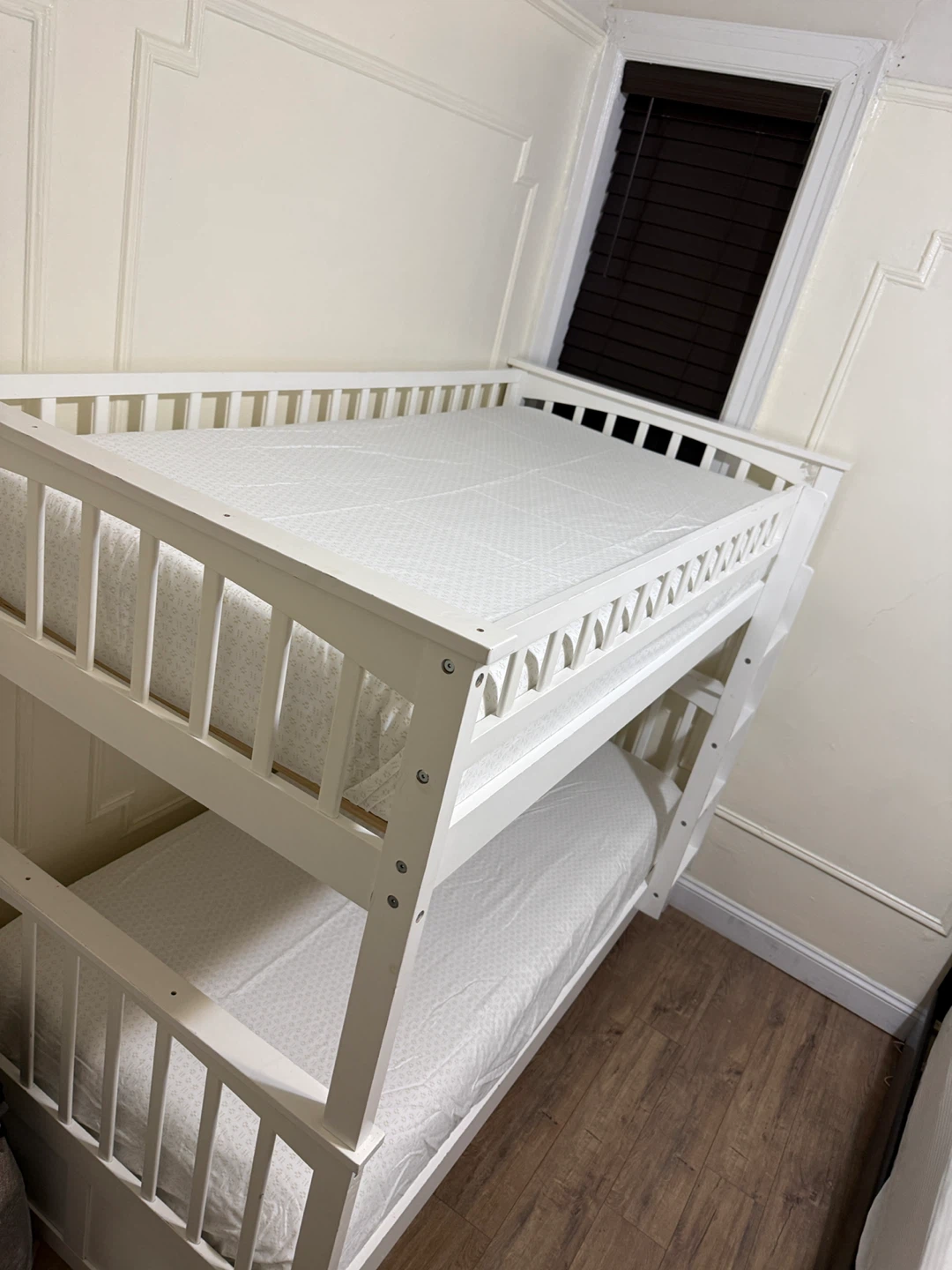 White Twin over Twin Bunk Bed with Mattresses - photo 4