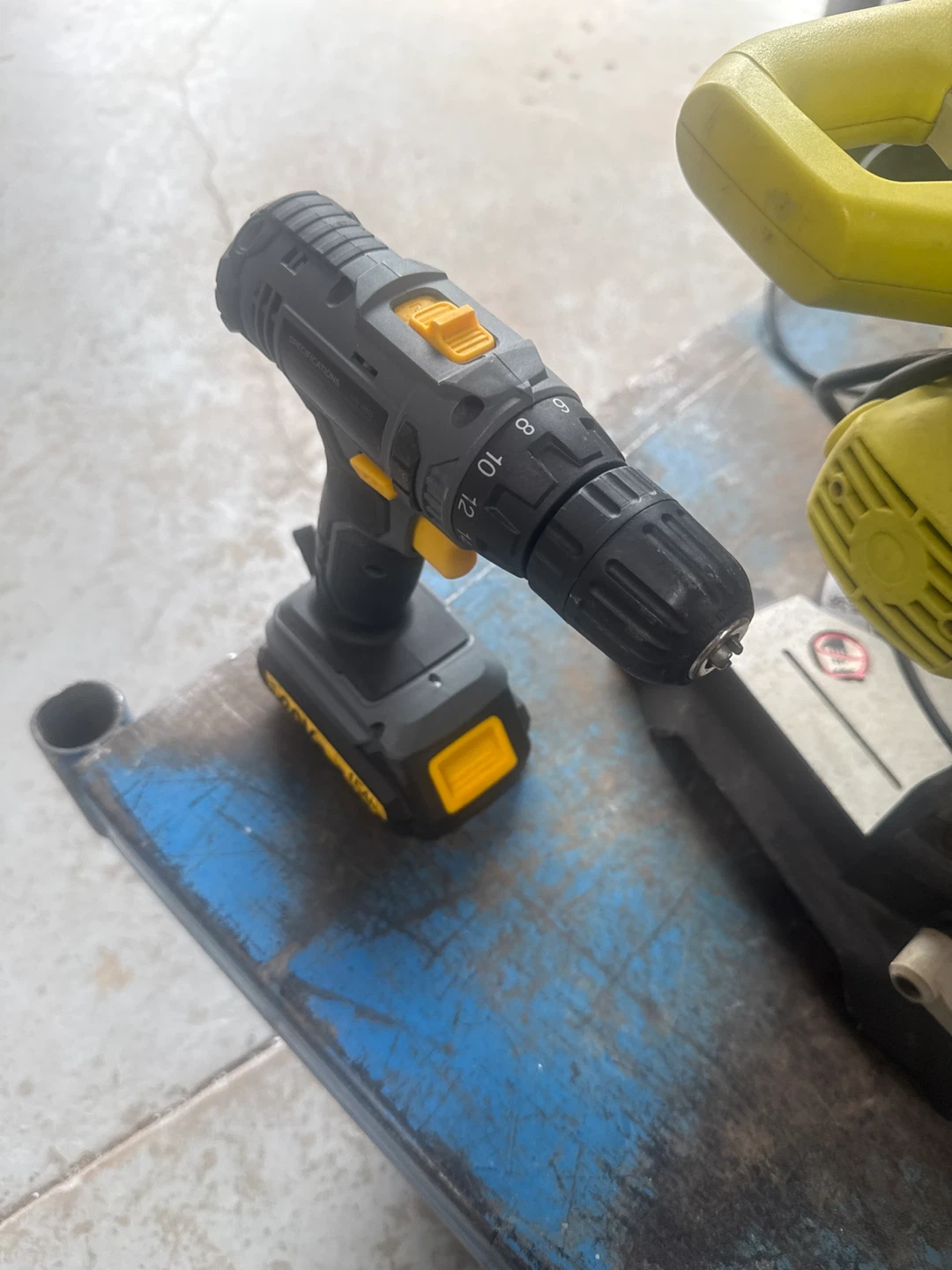 Ryobi Miter Saw and RuggedDog Pro Carpet Cleaner - photo 2