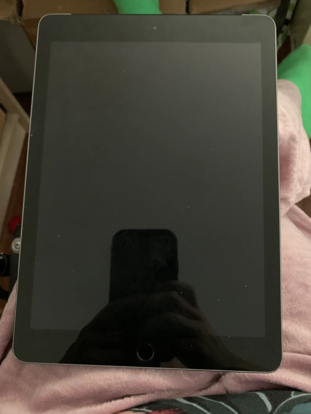 Apple iPad 6th Gen 32GB Wi-Fi