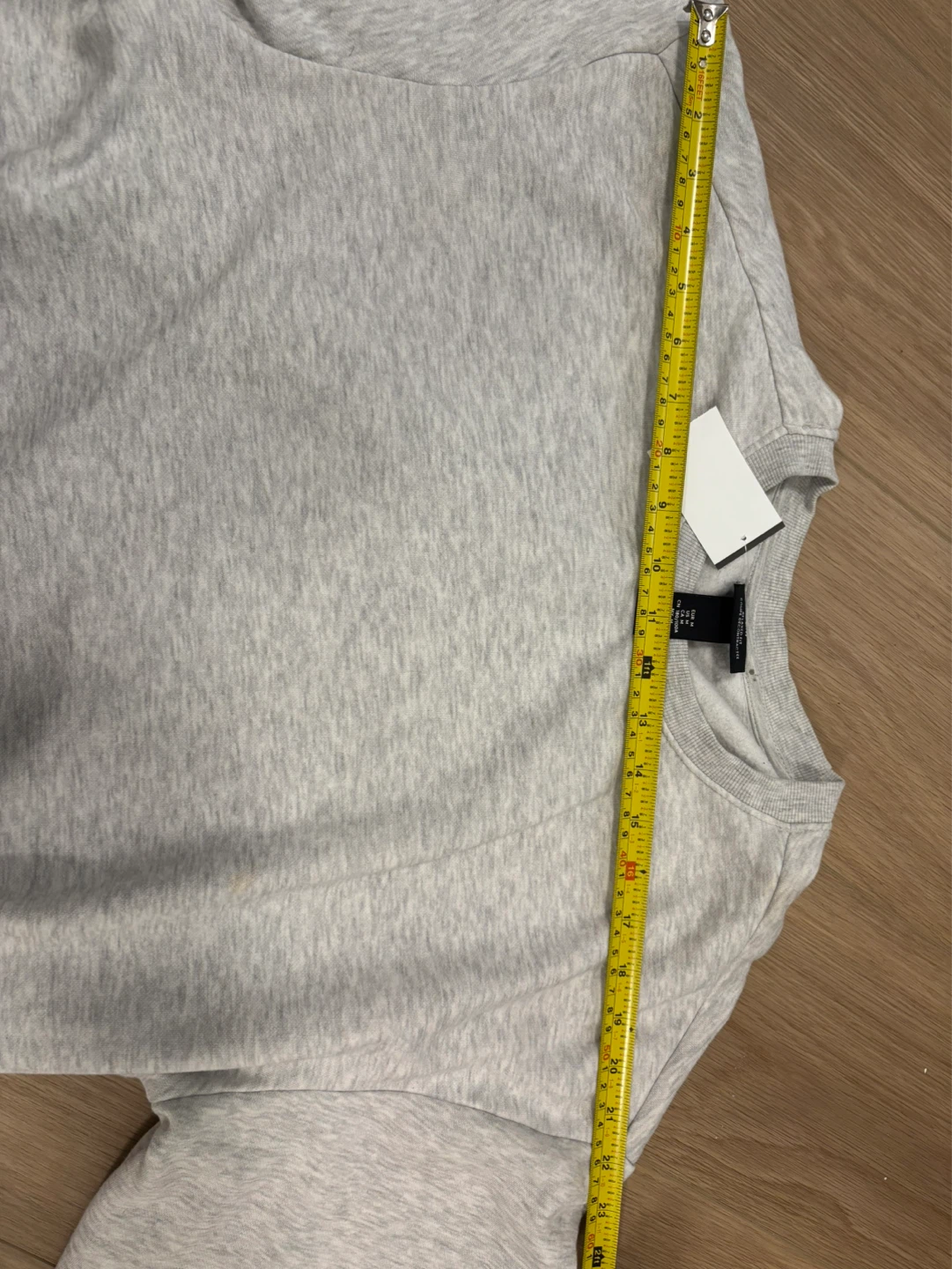 H&M Relaxed Fit Grey Crewneck Sweatshirt - Medium - photo 4