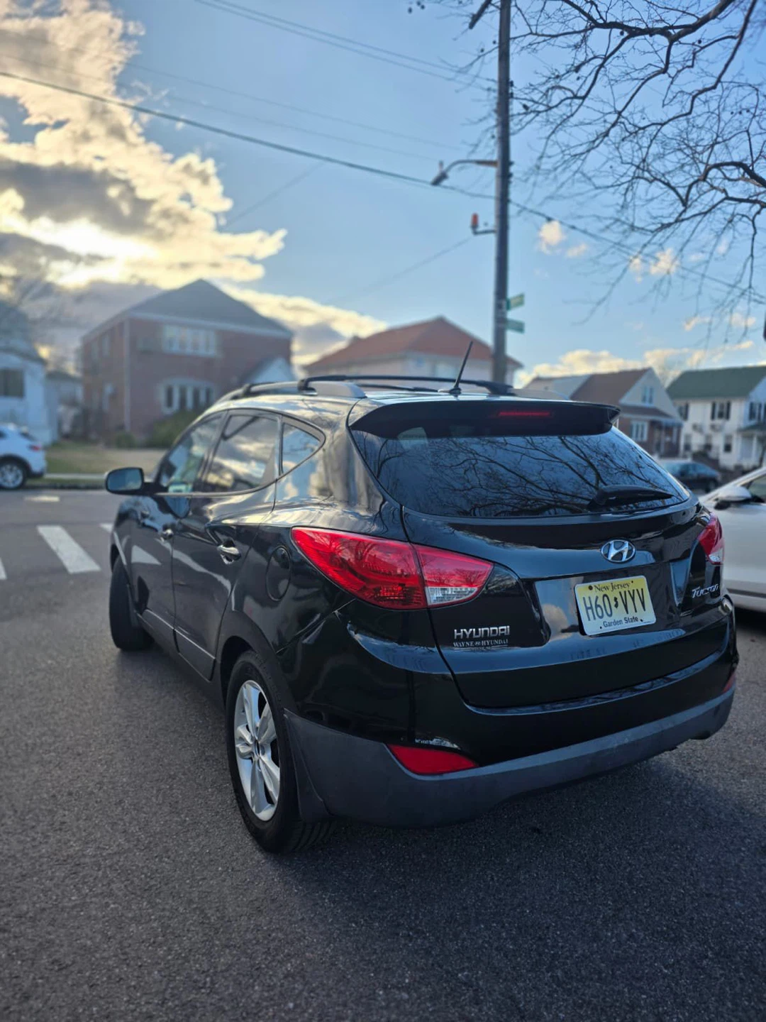 Black Hyundai Tucson SUV 2013 - photo 3