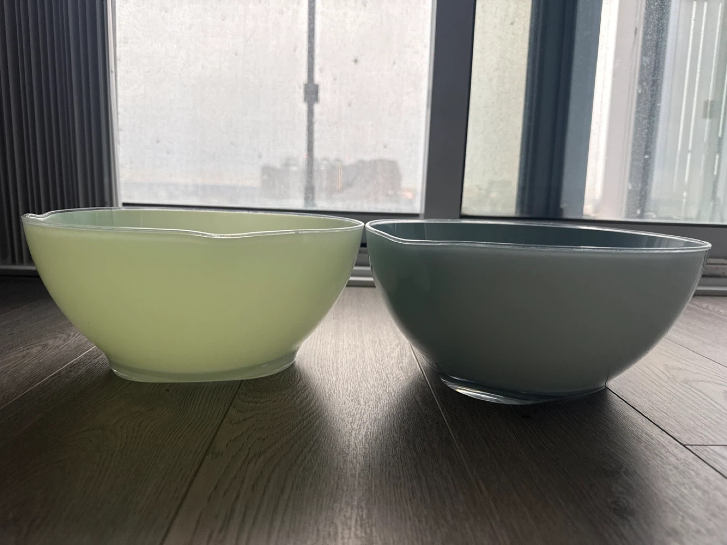 Set of 2 Large Mixing Bowls
