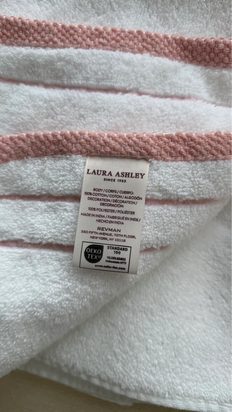 Laura Ashley & Tommy Hilfiger Towels - photo 3