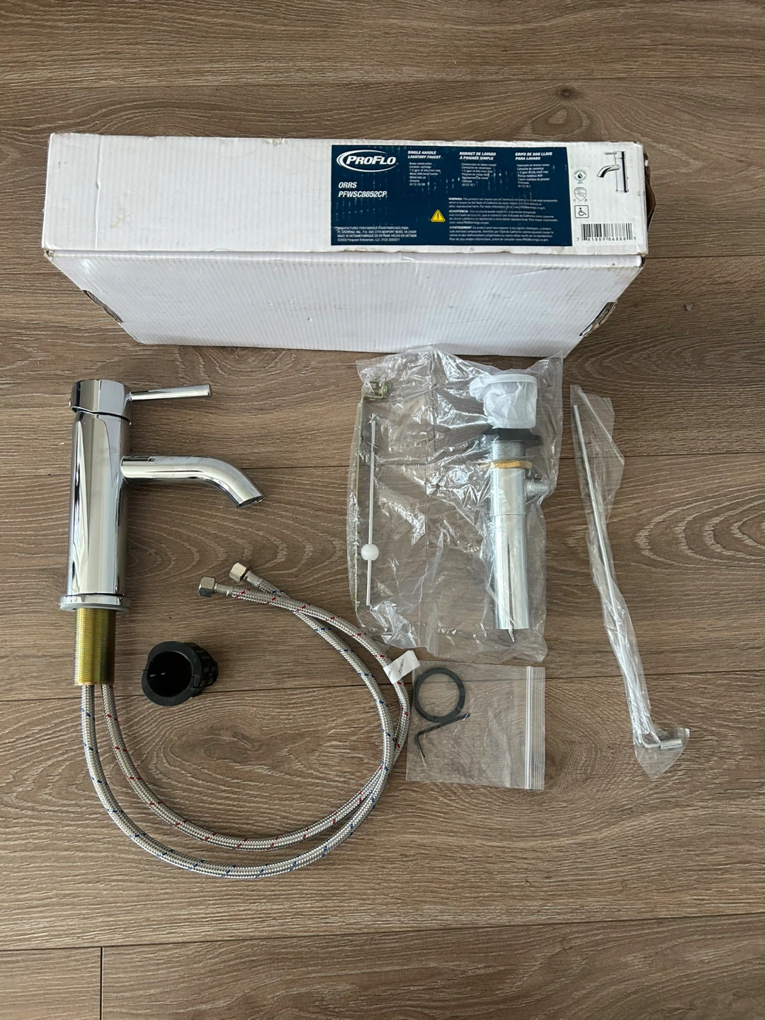 NEW IN BOX Proflo Single Handle Bathroom Faucet