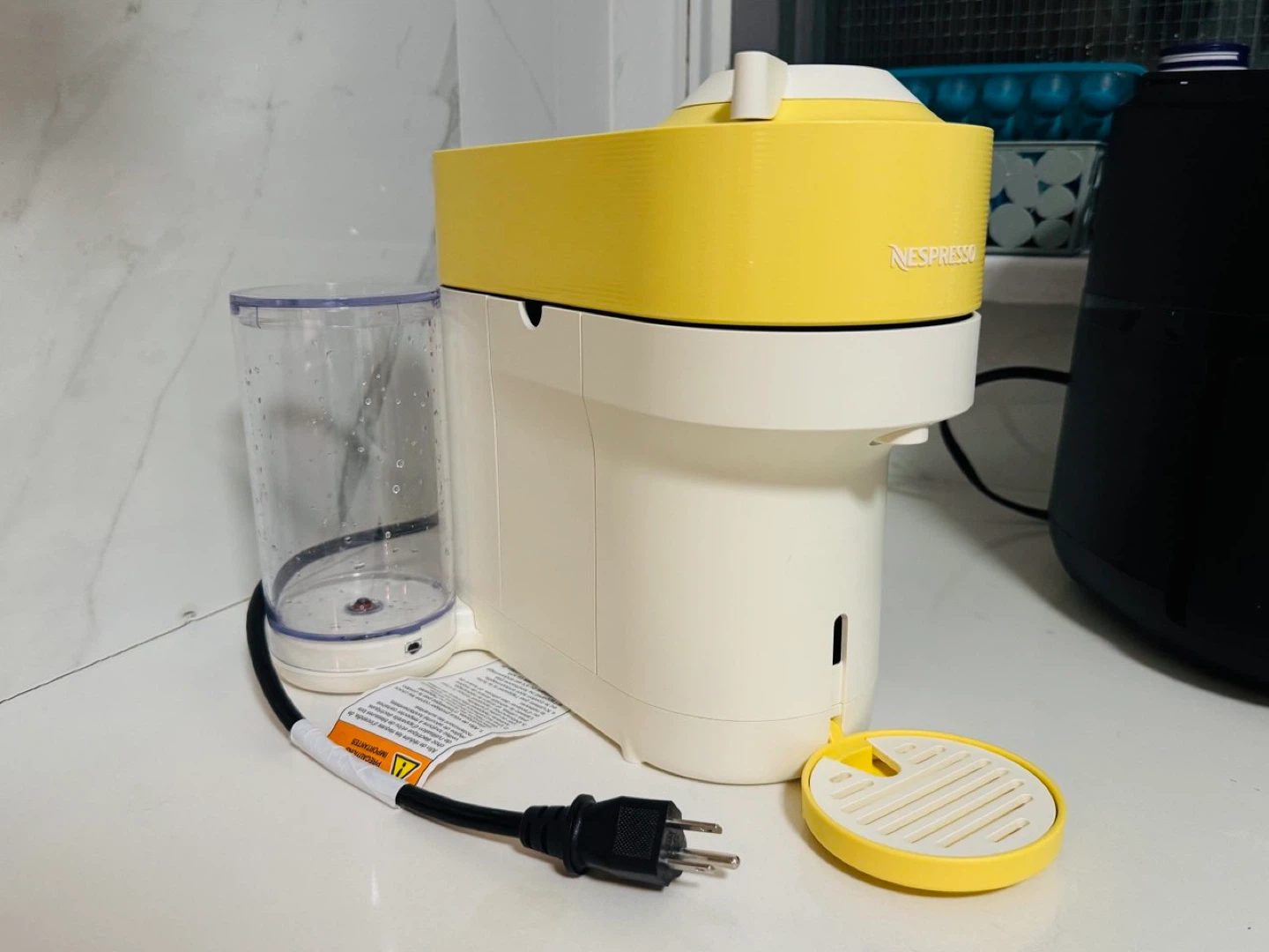 Nespresso Coffee Machine - Yellow - photo 2