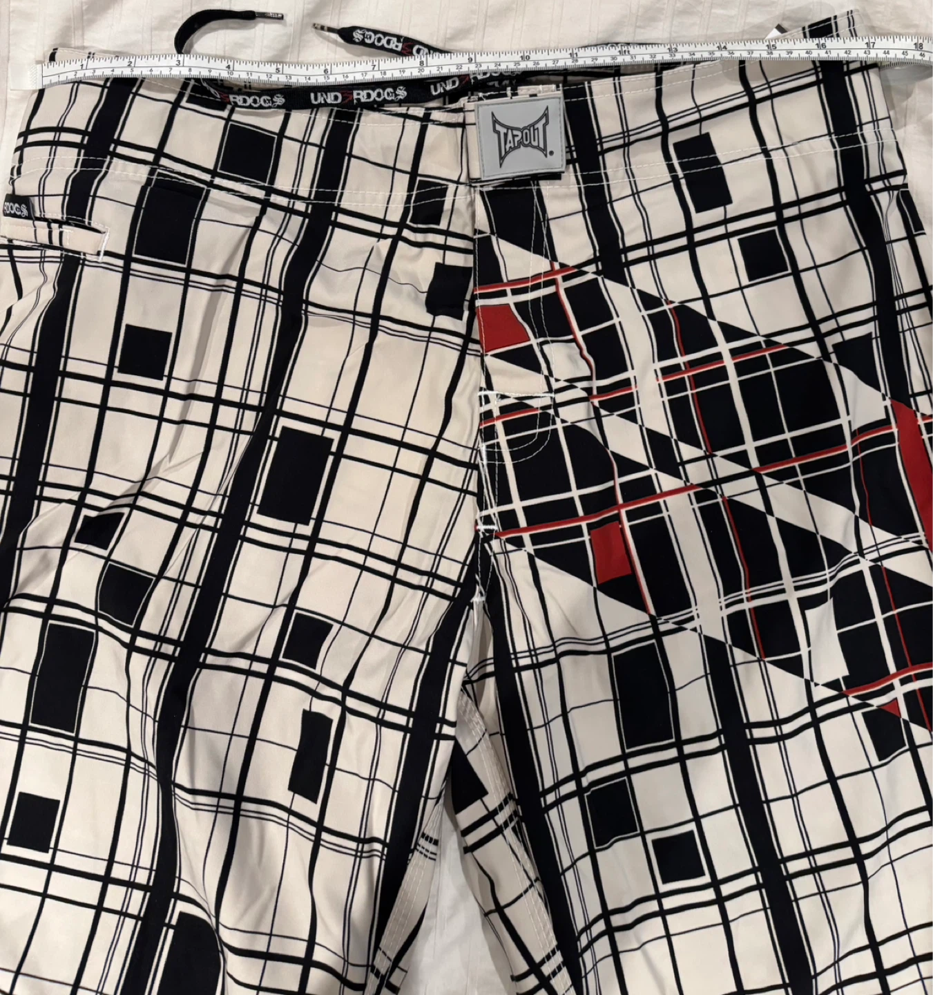Vintage Y2K Tapout Board Shorts Size 34 - photo 3