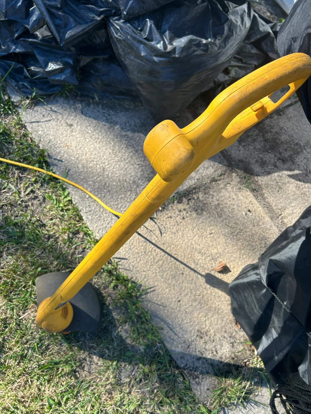 Yellow Electric String Trimmer - photo 3