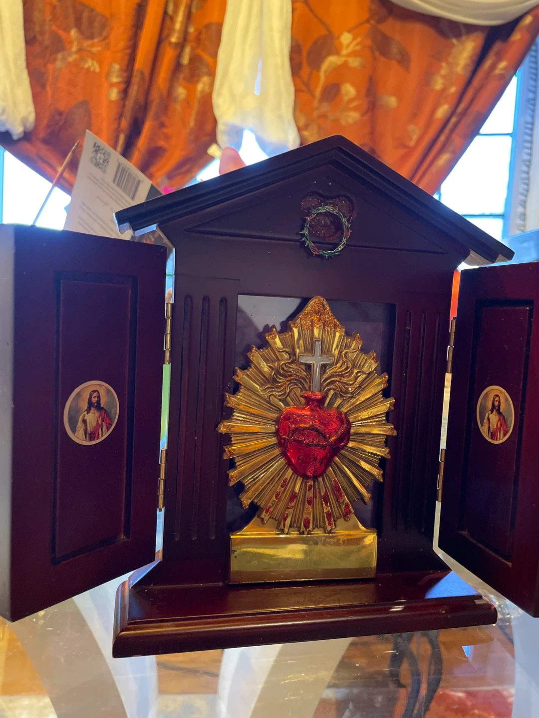 Sacred Heart of Jesus Display Shrine - photo 4