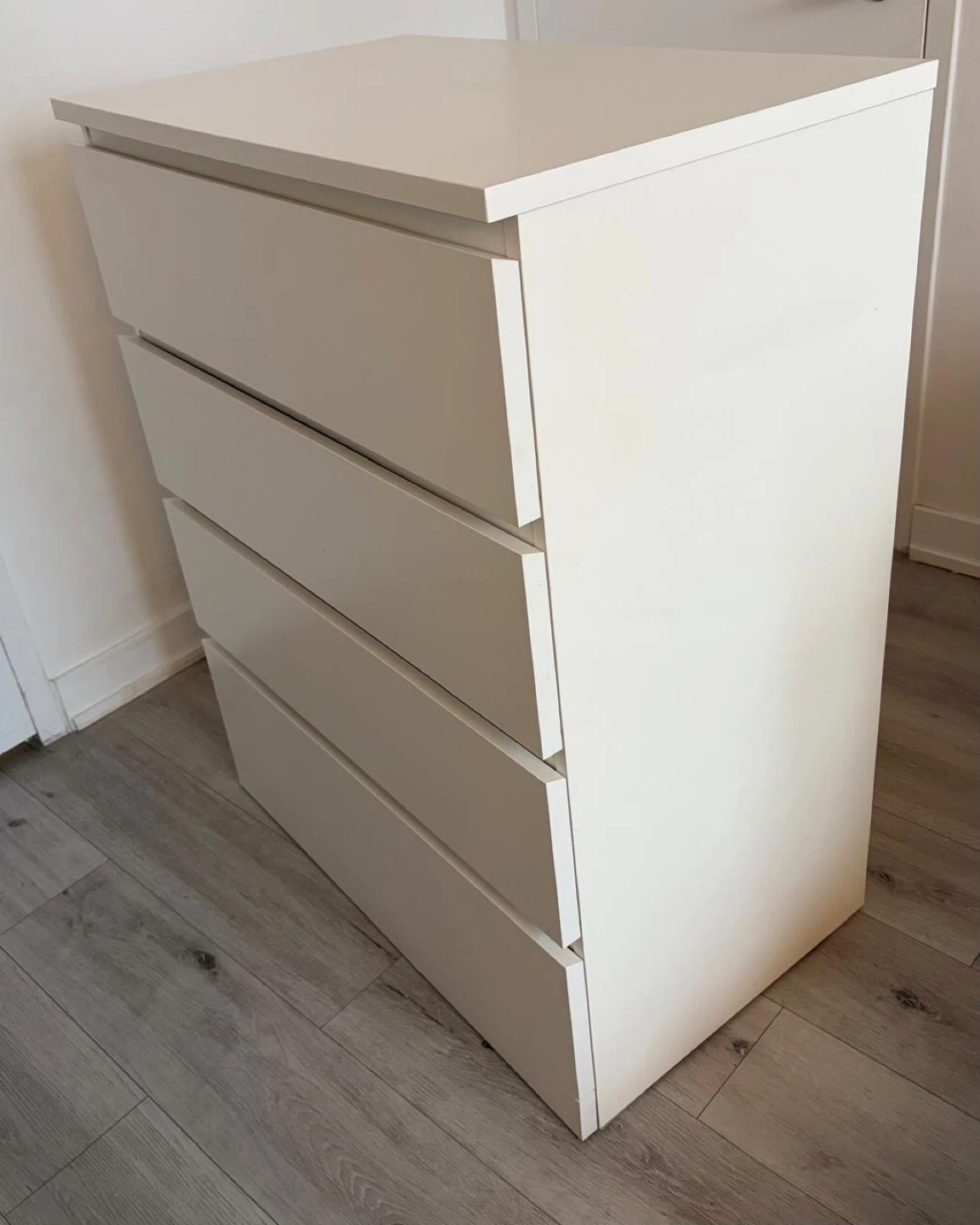 IKEA MALM White 4-Drawer Dresser - photo 3