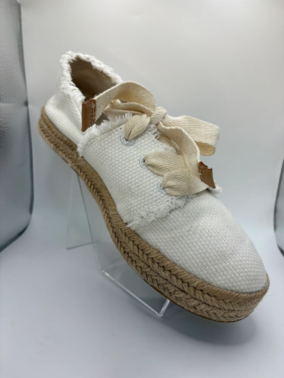 7.5 - TOMS White Canvas Espadrille Flats - photo 5