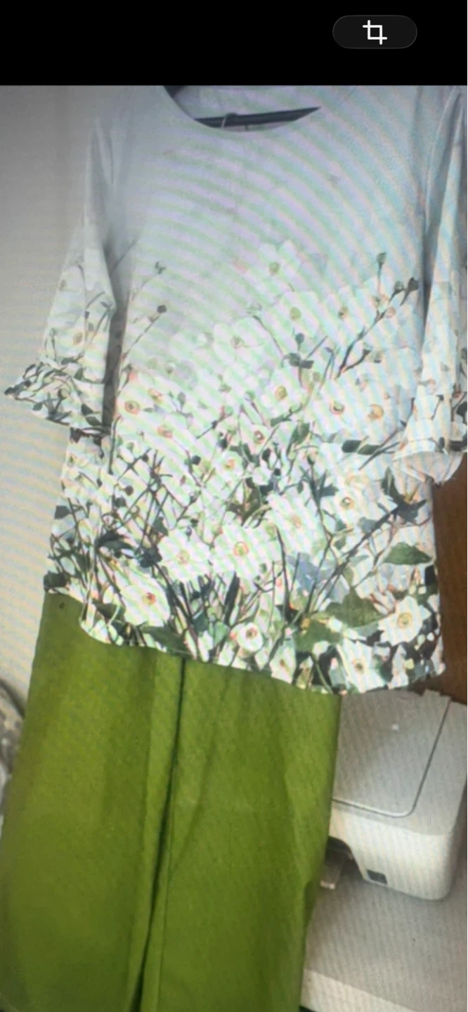 Ensemble chemisier et pantalon vert vif fleuri - photo 3
