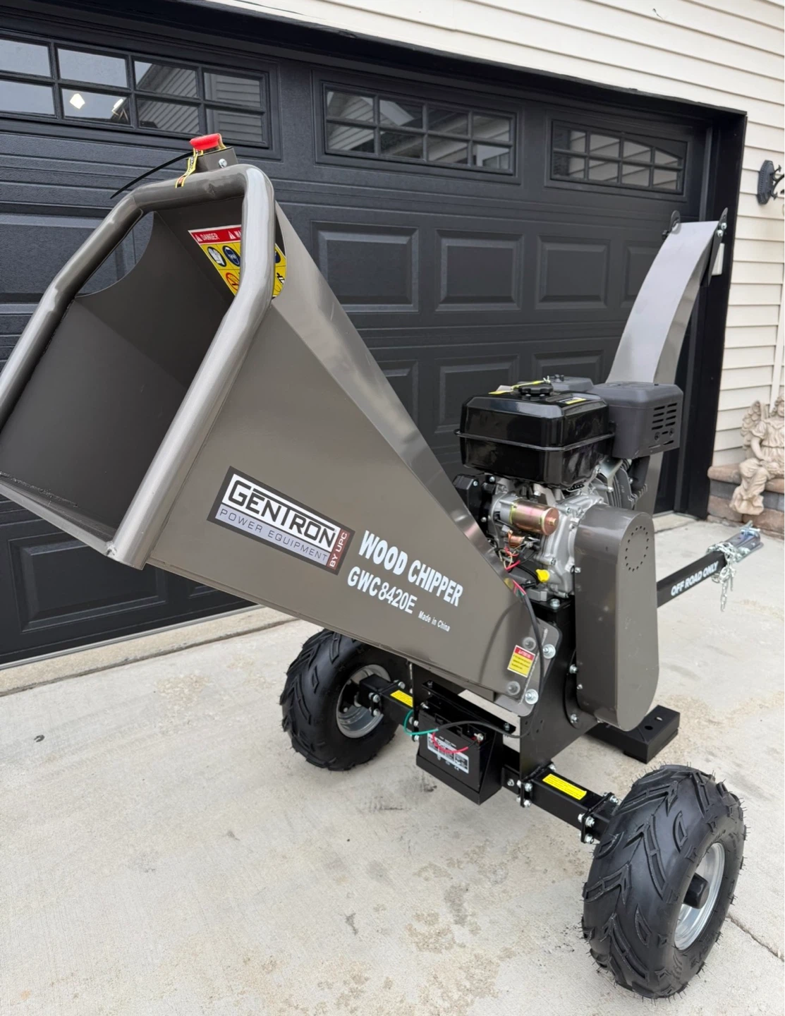 Gentron Wood Chipper Heavy Duty Gas Tow Bar GWC8420E