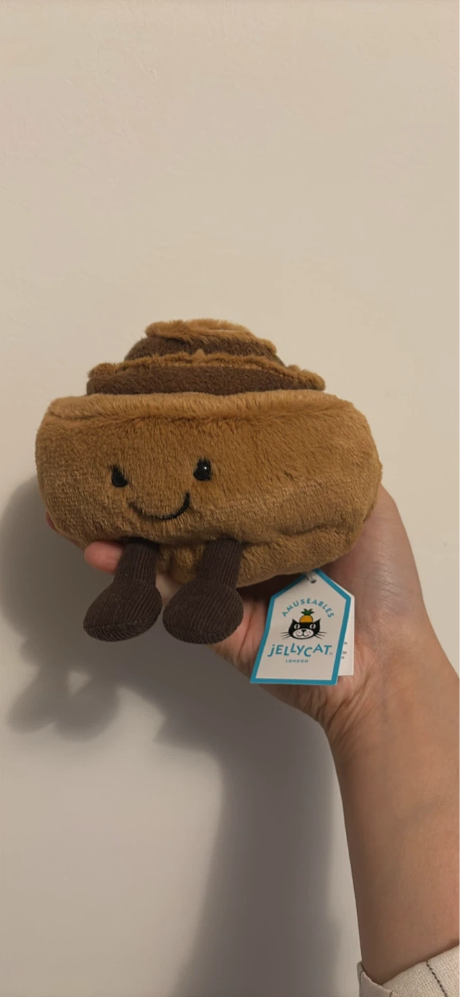 Jellycat Cinnamon Swirl Bun Plush